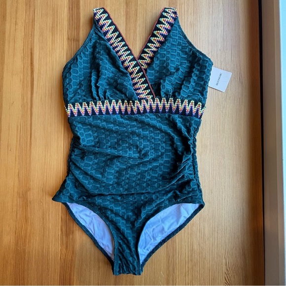 Bloomchic 12 NWT green webbing wrap boho ribbon detail one piece swimsuit - Picture 3 of 16